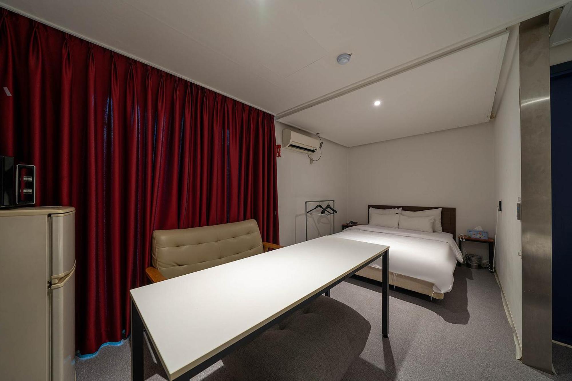 Pacific7 Hotel Pyeongtaek Exterior photo