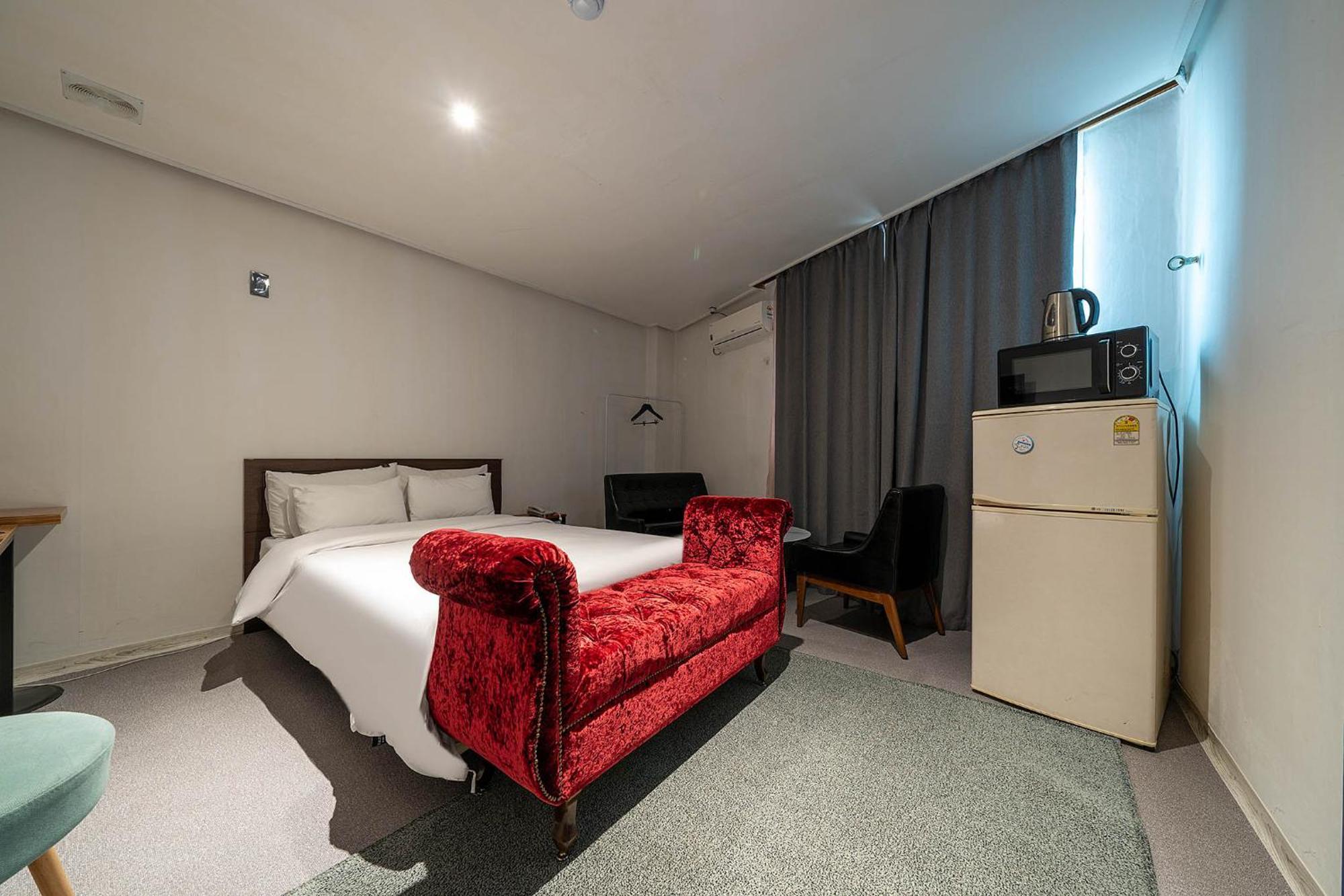 Pacific7 Hotel Pyeongtaek Exterior photo